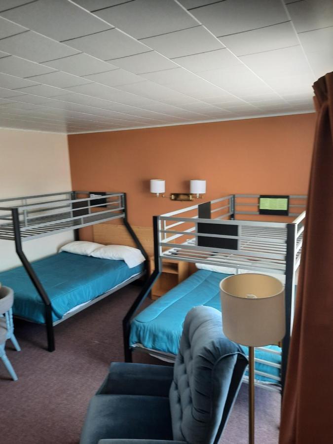 Le Campagnard Hotel Matane Exterior photo
