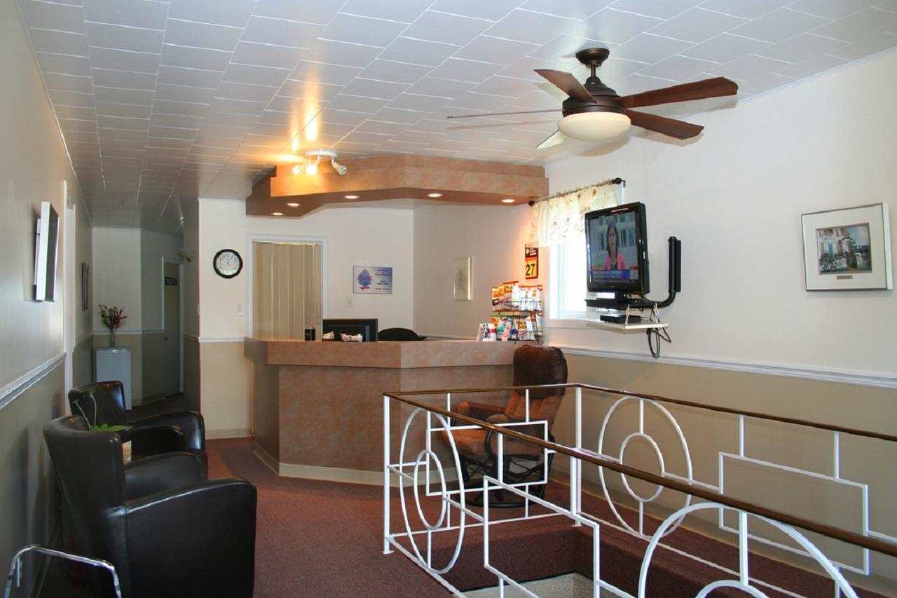 Le Campagnard Hotel Matane Exterior photo
